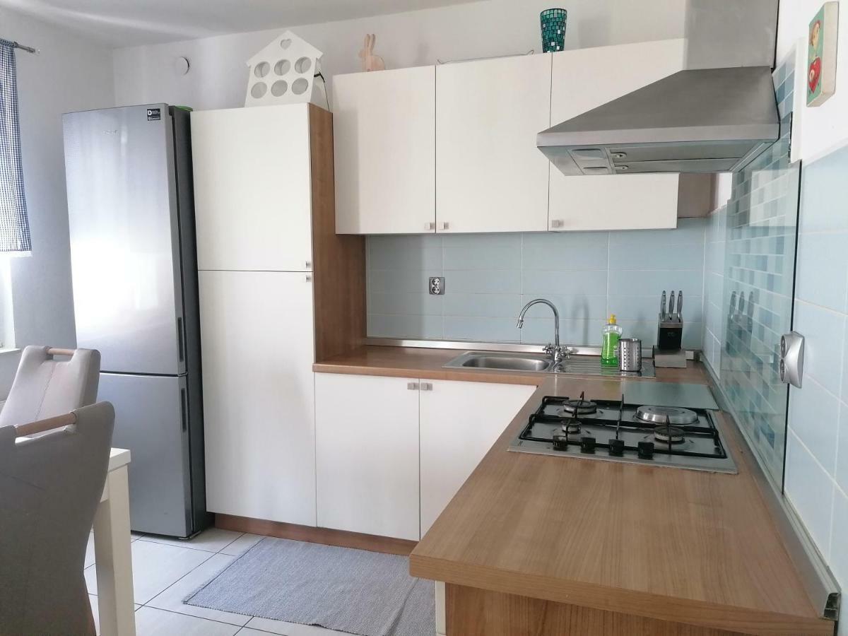Apartments Bernarda, イェゼラ エクステリア 写真